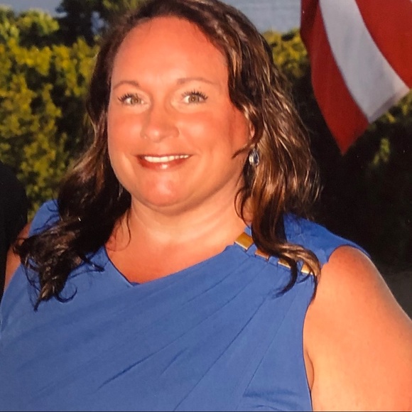 Meet your Posher, Stephanie - Picture 4 of 4